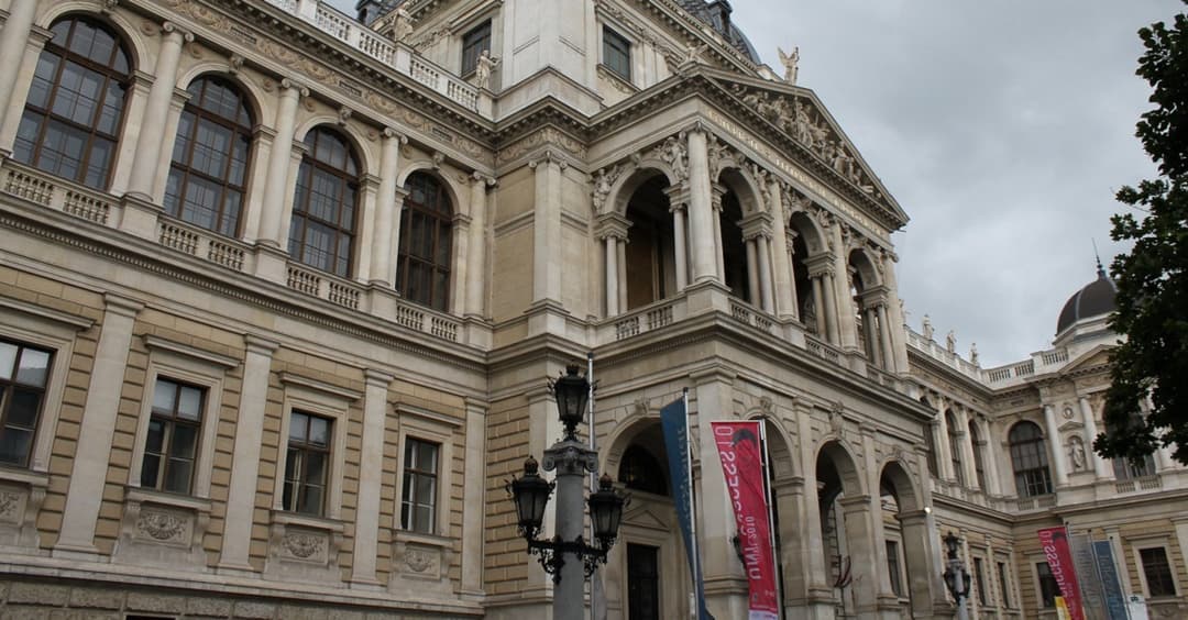 Uni Wien: Antifa ruft erneut zu Störaktion bei Höbelt-Vorlesung auf