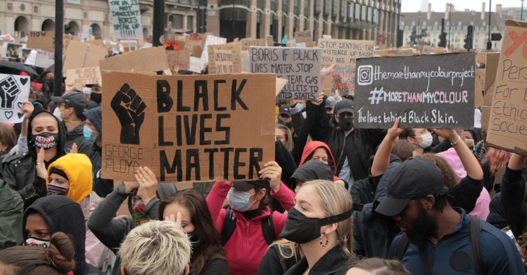 Gar nicht so friedlich: Gewaltexzesse bei BLM-Demo in London