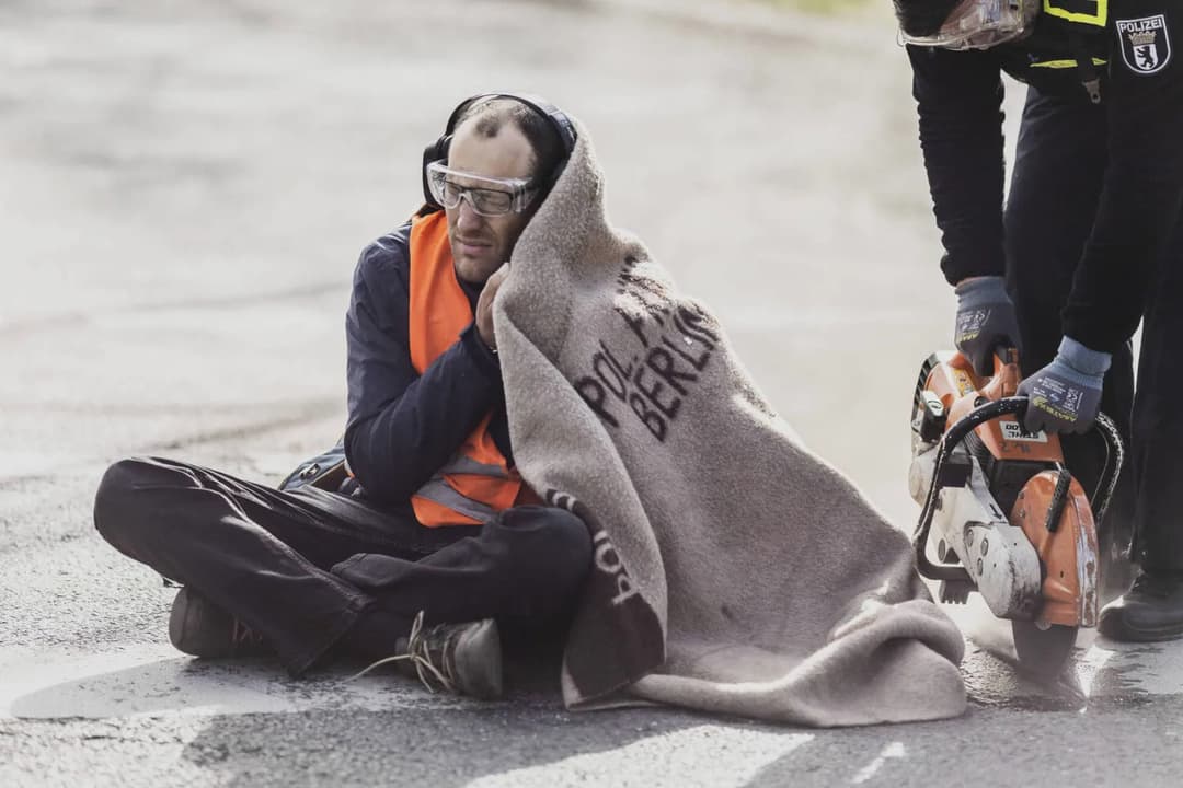 „Letzte Generation“ blockierte am Montag in Berlin Dutzende Orte gleichzeitig