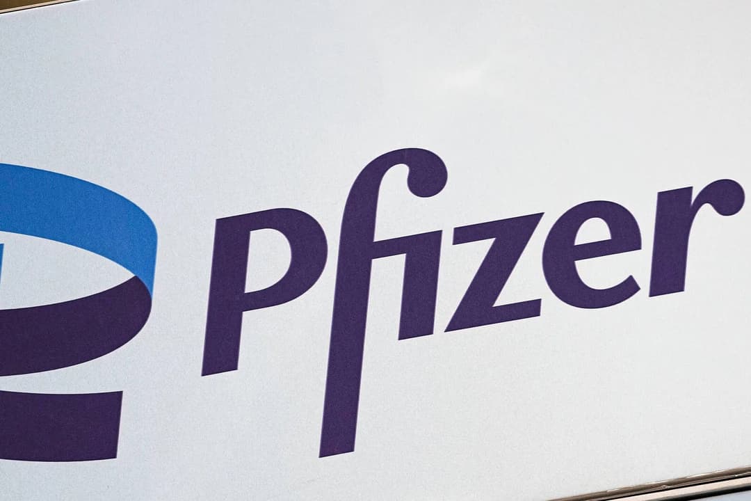 Dokument zu Impfschäden zeigt: Zehn von elf Studien von Pfizer finanziert