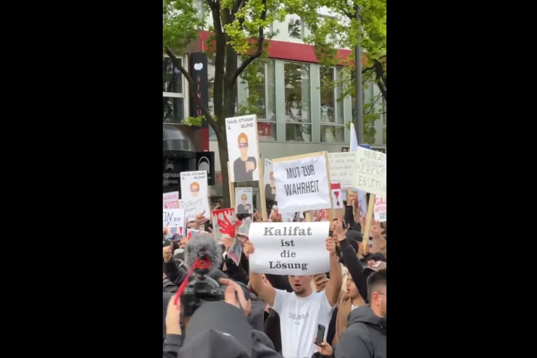 „Kalifat ist die Lösung“: Über 1.000 Islamisten bei Demonstration in Hamburg