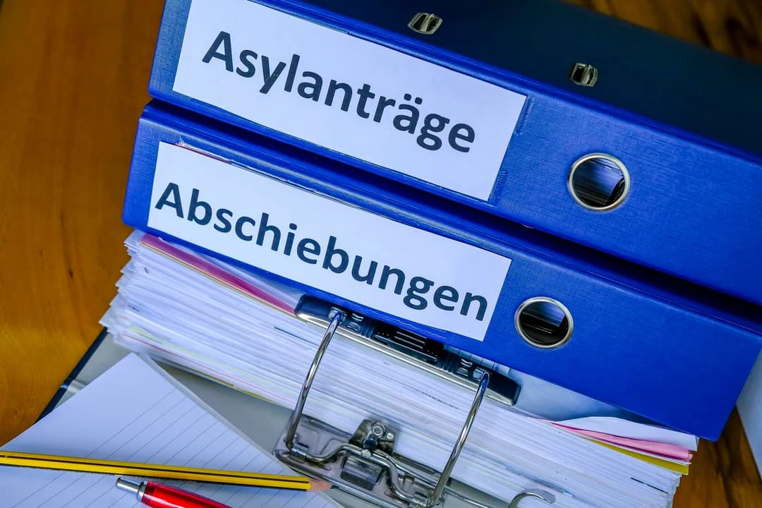 FPÖ Kärnten will alle Asylanträge aussetzen lassen