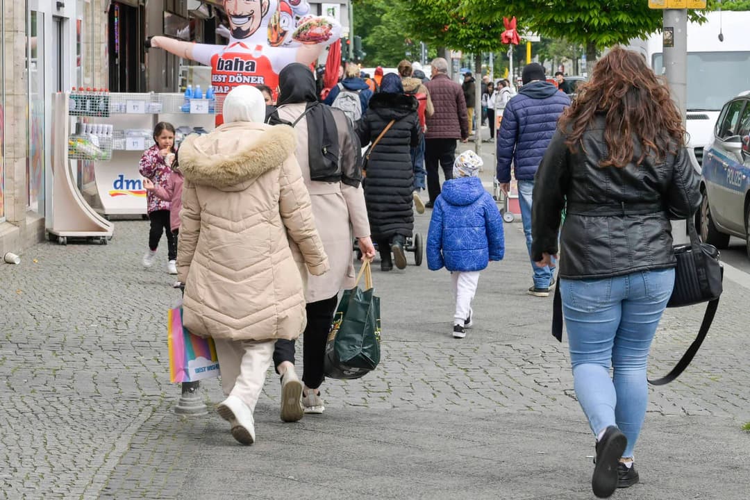 Deutschland multikulti: Fast jeder Fünfte hat laut Zensus 2022 ausländische Wurzeln