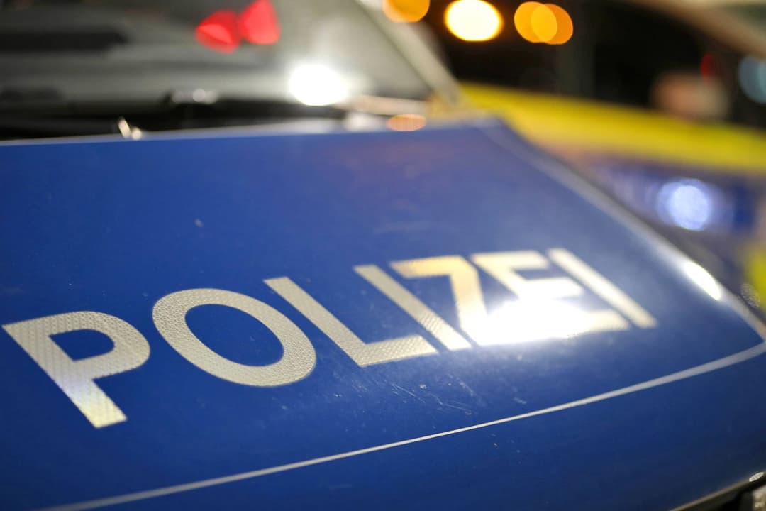 Tödlicher Vorfall in Schwalmstadt: Frau eröffnet Feuer in Polizeiwache 