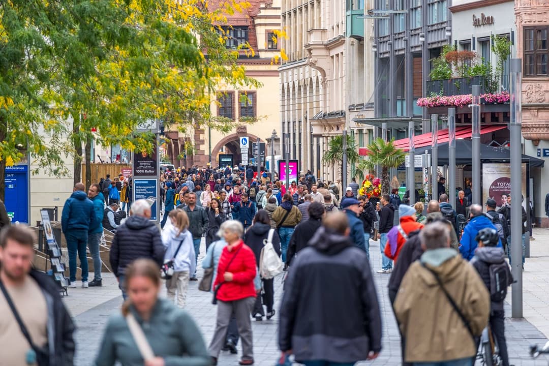 Studie: Nur noch 30 Prozent der Ostdeutschen zufrieden mit Zustand der Demokratie