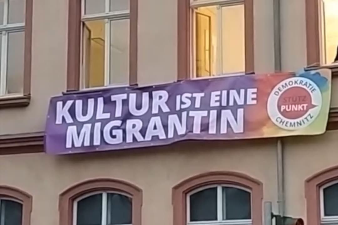 „Kultur ist eine Migrantin“: Provokanter Slogan sorgt in Chemnitz für Aufsehen