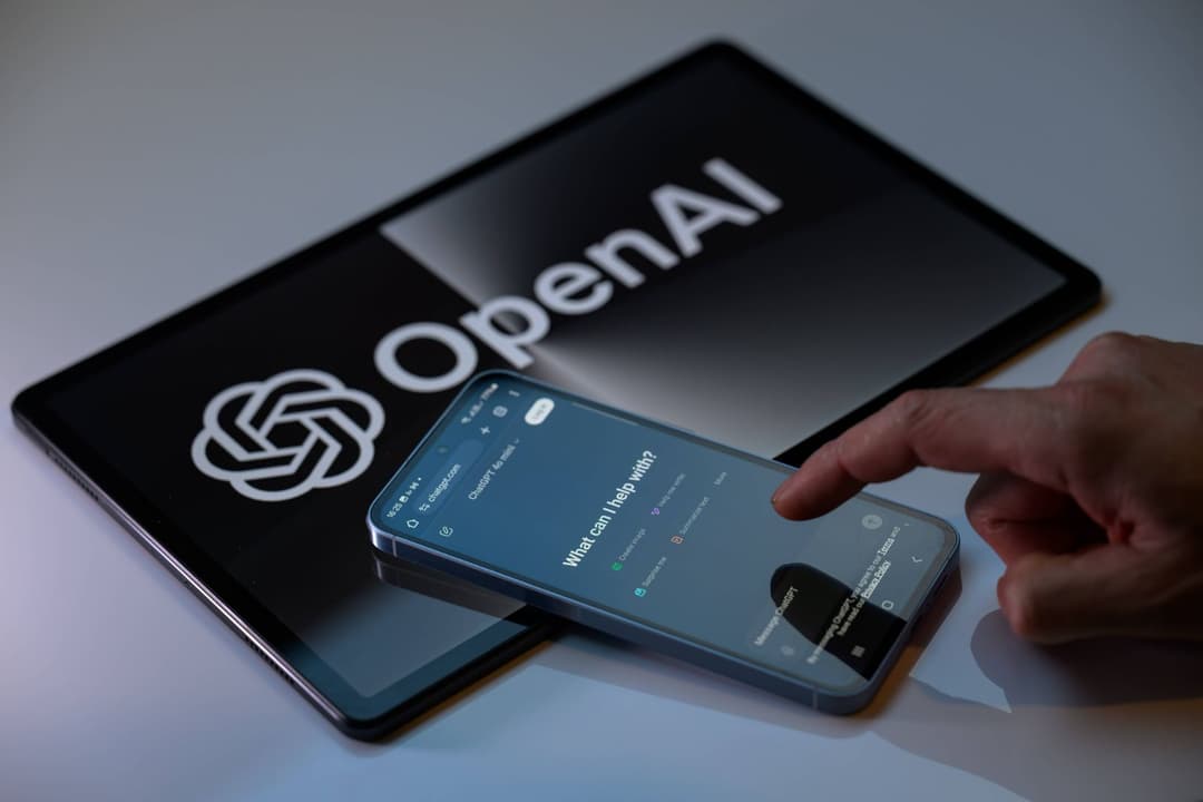 Zwischen Kritik und Korrektur: OpenAI will ChatGPT entpolitisieren