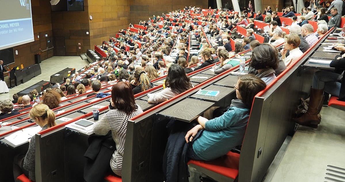 Sozialistische Studenten starten Kampagne gegen Studiengebühren