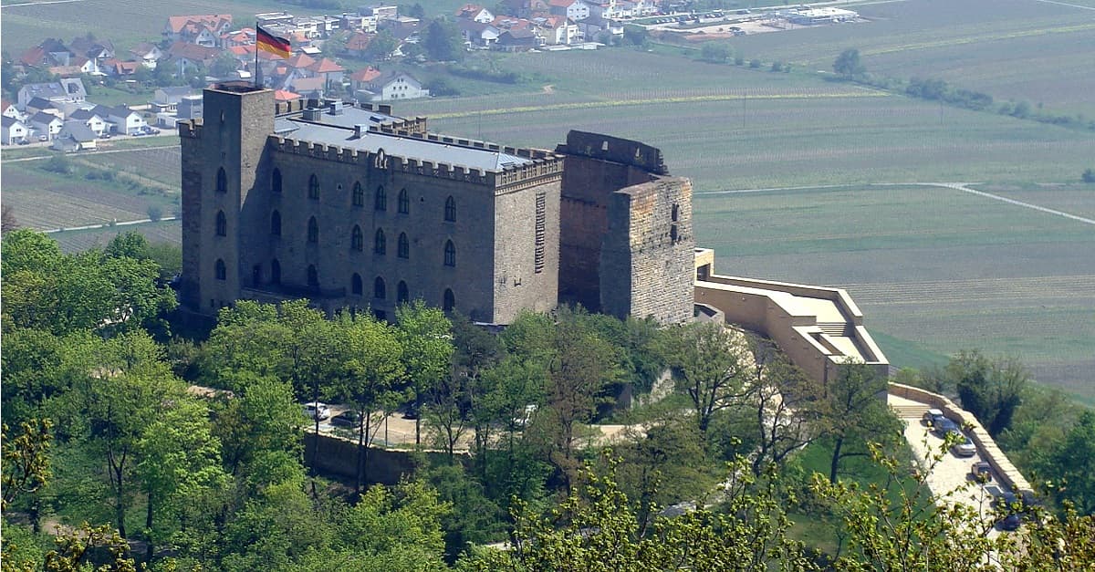 Schloss Hambach: Patrioten wollen Zeichen für Meinungsfreiheit setzen