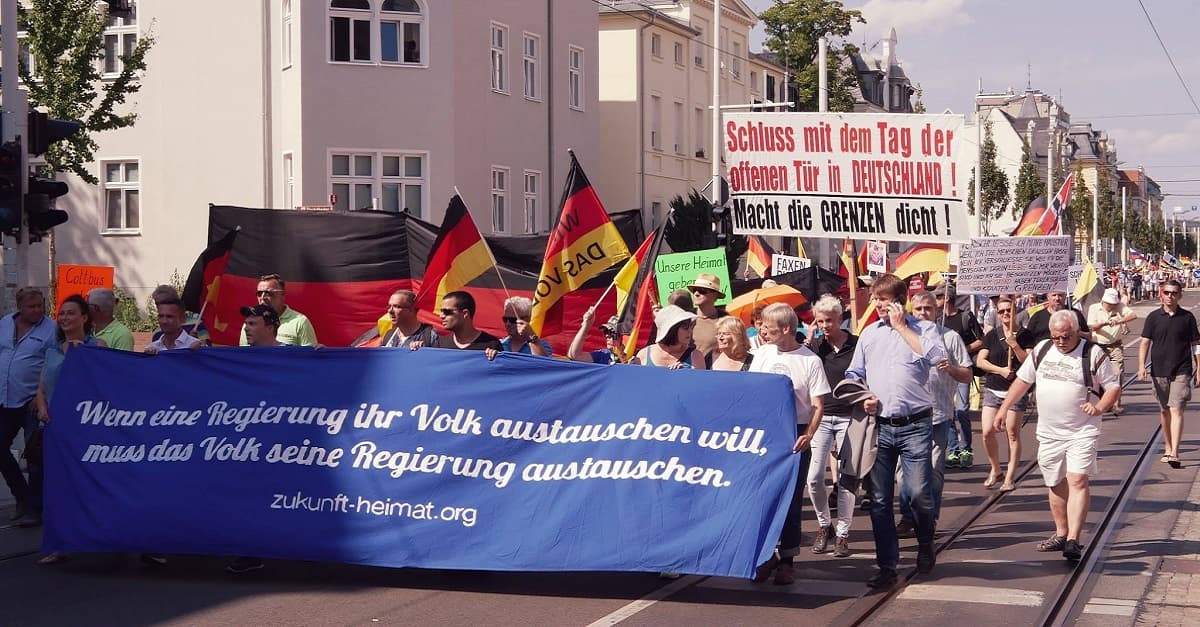 Cottbus: „Grenzen ziehen!“-Demo setzt starkes patriotisches Zeichen