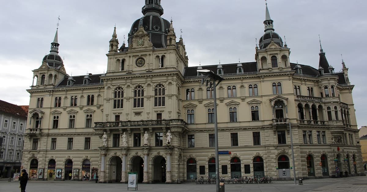 Im kommunistischen Graz sollen SUV-Fahrer mehr fürs Parken zahlen