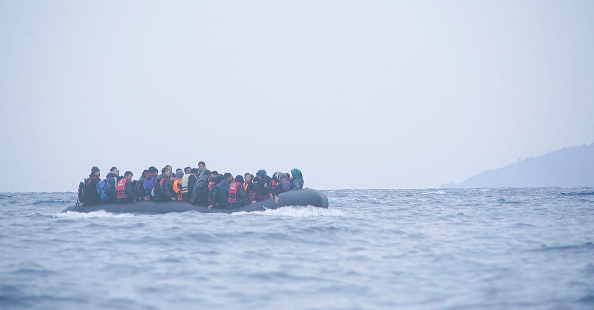 Frontex: Drohnen-Video zeigt mutmaßliche Schlepper in Aktion