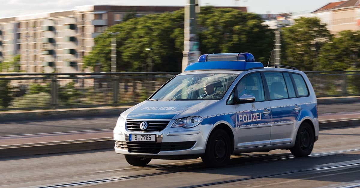 Berlin: Polizei räumt von Linksextremen besetztes Haus