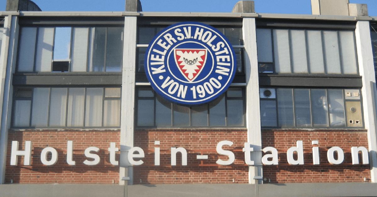 Reichskriegsflagge?: Holstein Kiel erntet absurden Shitstorm