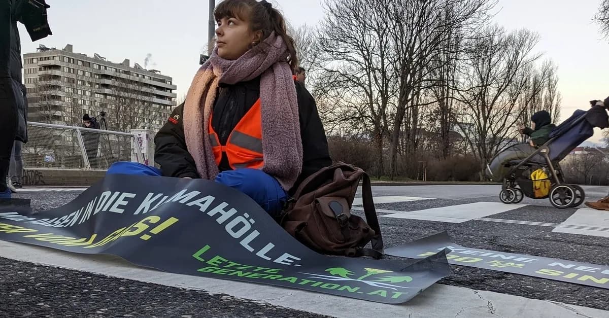 So wollen sich Klimaextremisten auf die nächste Demowelle vorbereiten