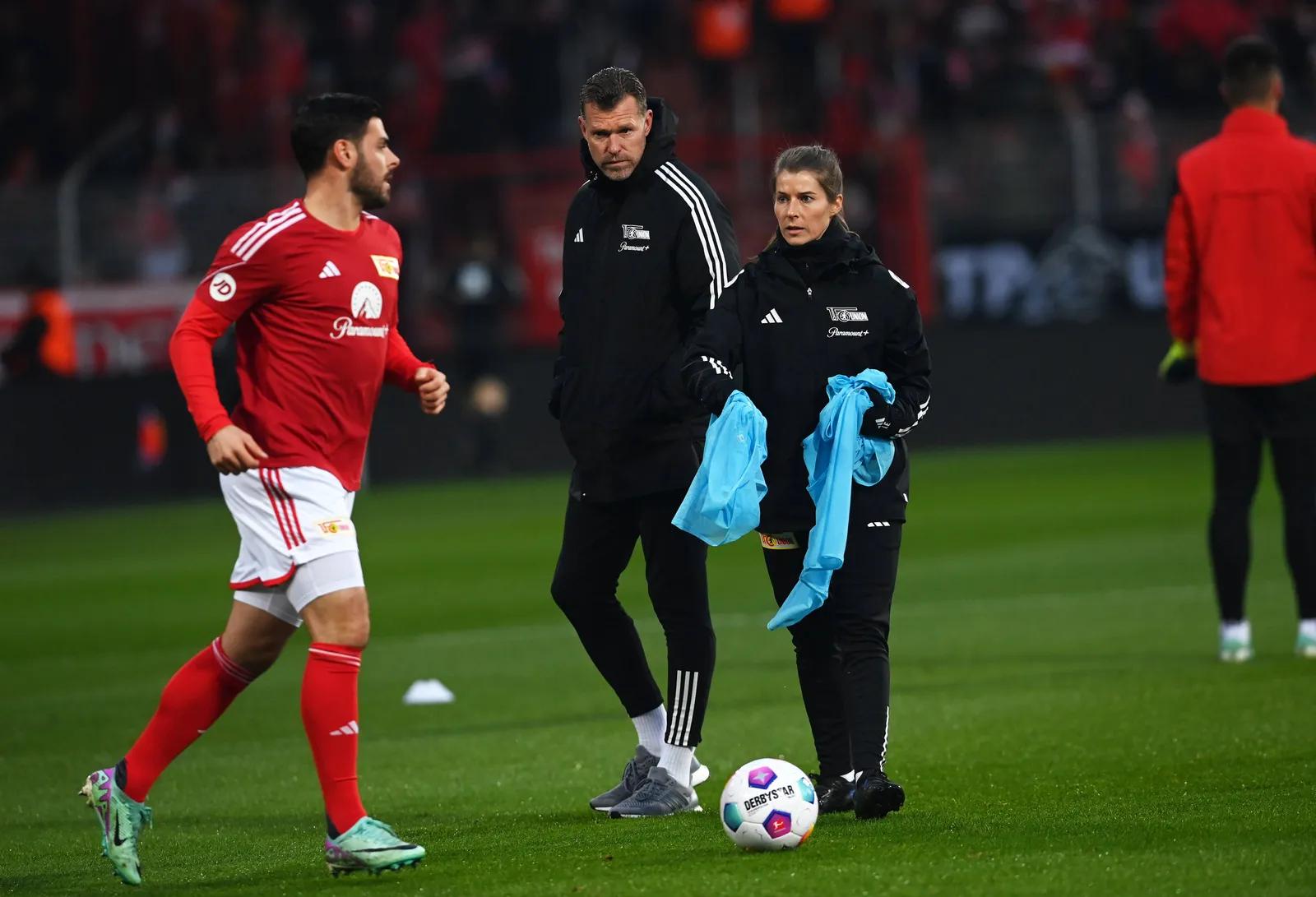 Cancel Culture: Fußballberater verliert Kunden nach Kritik an weiblichem Co-Trainer