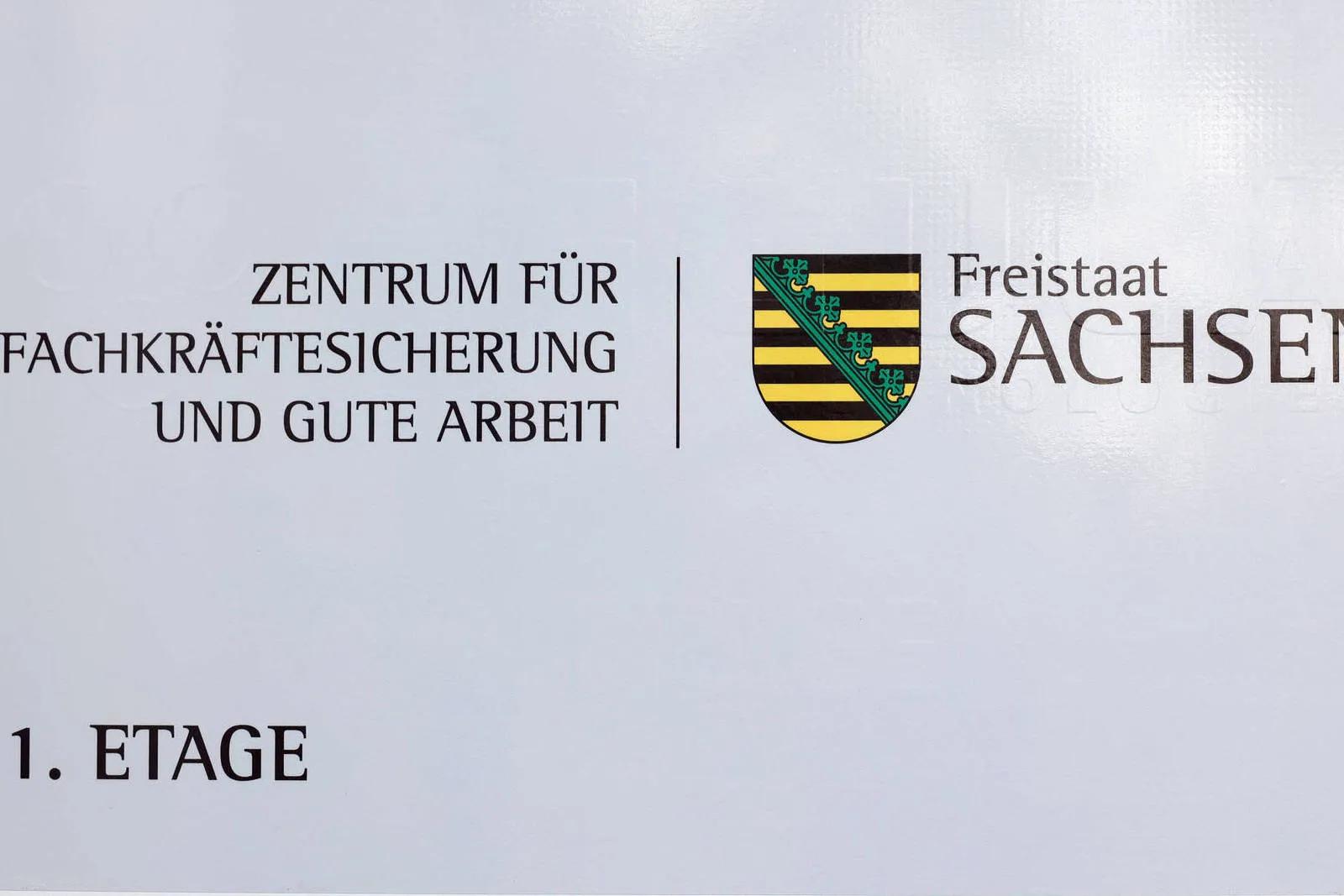 Teure Fachkräftesicherung ohne Interessenten? Sächsische Landesregierung in der Kritik