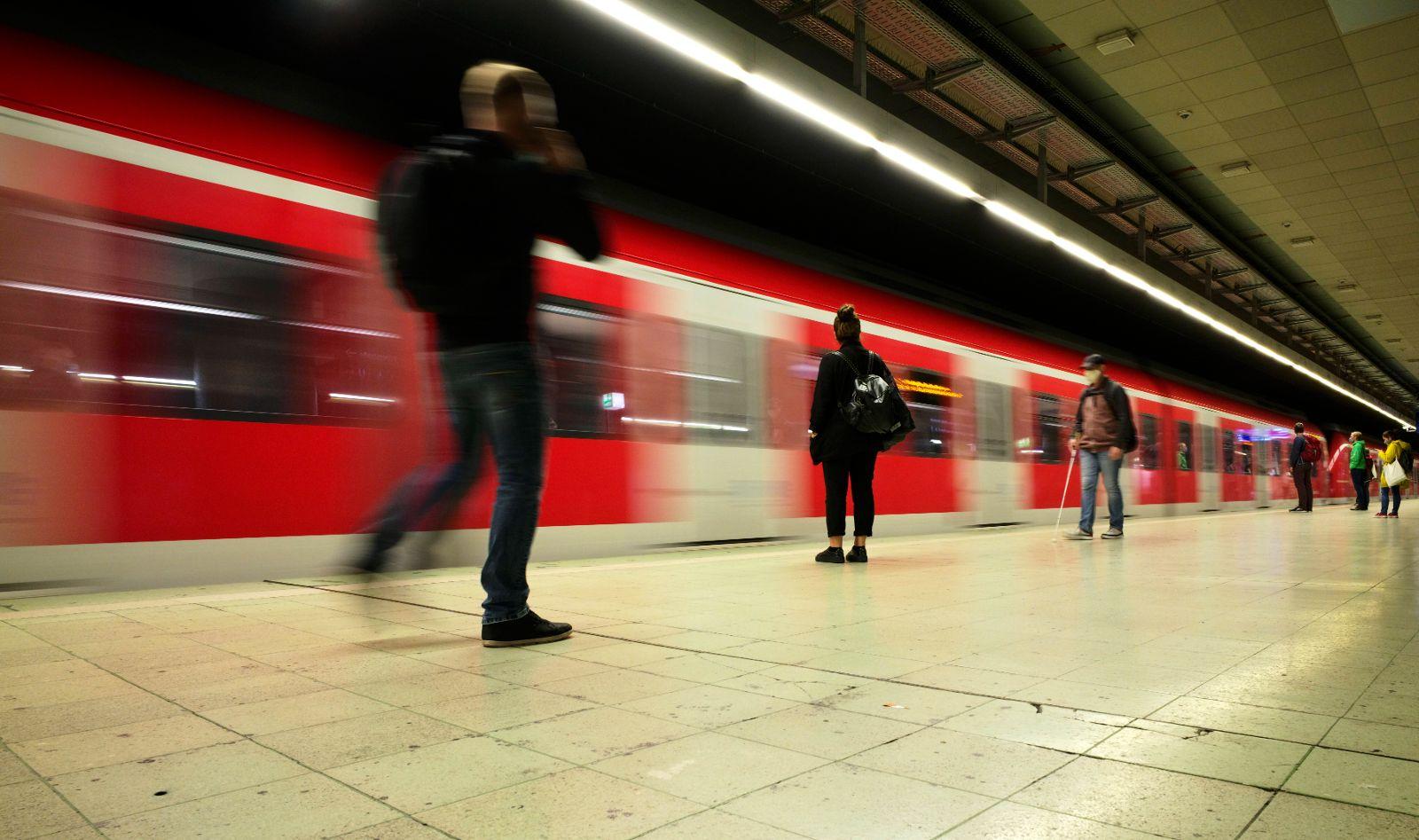 Jede zweite Frau in Baden-Württemberg fühlt sich im ÖPNV nicht mehr sicher