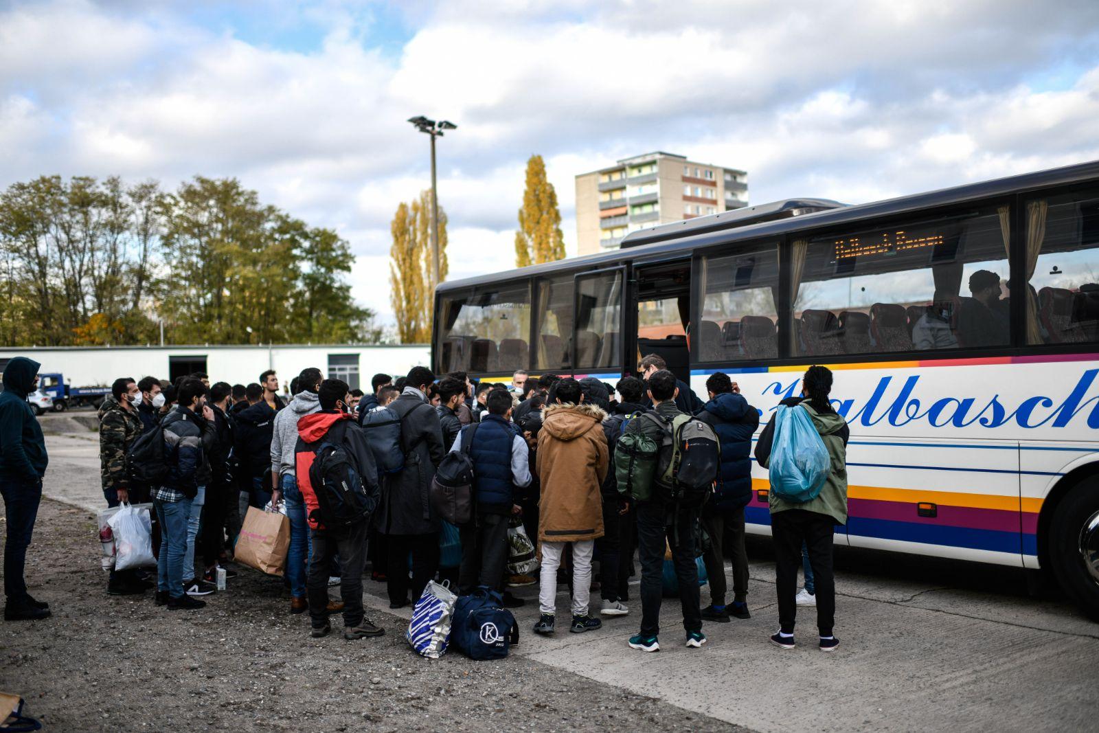 Sachsen: Kretschmer erhöht Asylkapazitäten um fast das Doppelte